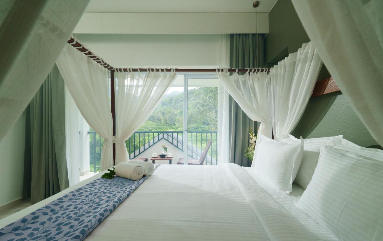 Eden Woods Resorts And Spa Munnar Exterior photo